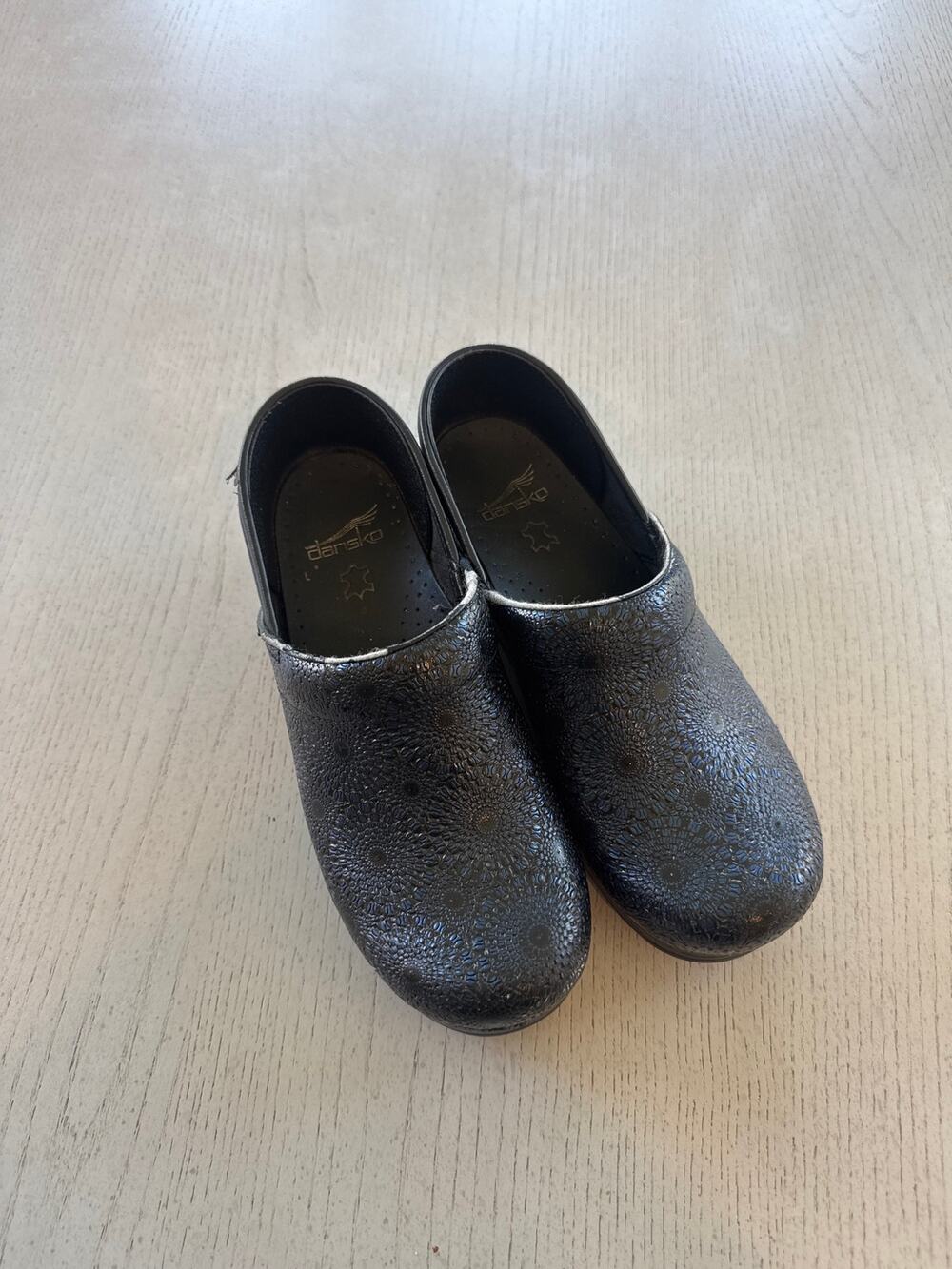 Dansko Nursing Clogs Walking Shoes Grandmacore Nurse